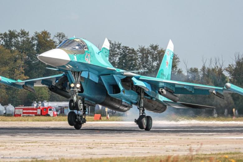 Истребитель-бомбардировщик Су-34