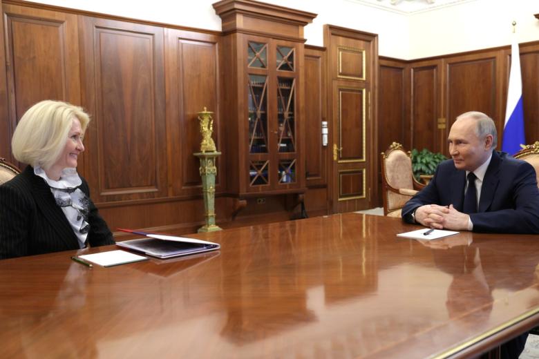 Виктория Абрамченко и Владимир Путин