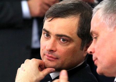 Сурков назвал честью дружбу с Александром Захарченко