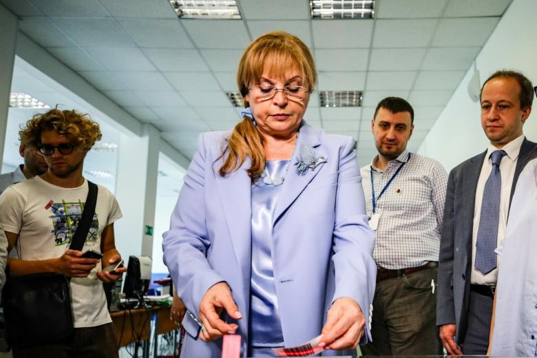 Элла Памфилова