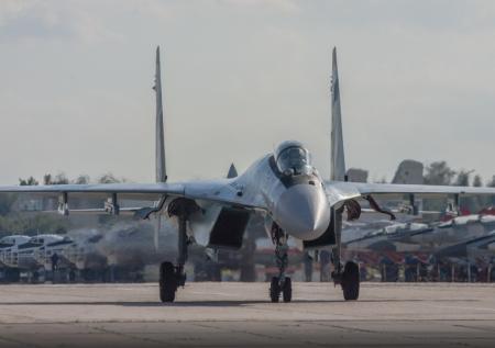 ВКС РФ уничтожили две базы боевиков в горах Сирии