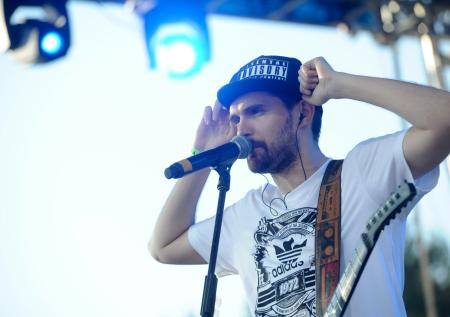 Минюст включил в реестр физлиц-иноагентов Шихман, Светова и Noize MC