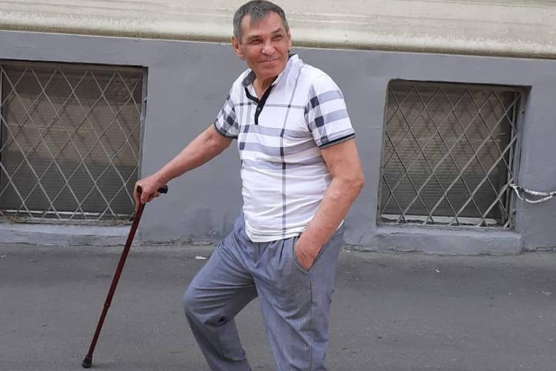 Бари Алибасов
