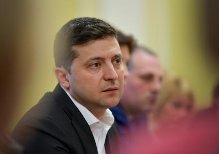 Замена премьера Украины может спасти рейтинг Зеленского