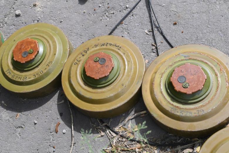 Мины, найденные на территории разрушенного комбината «Азовсталь» в Мариуполе