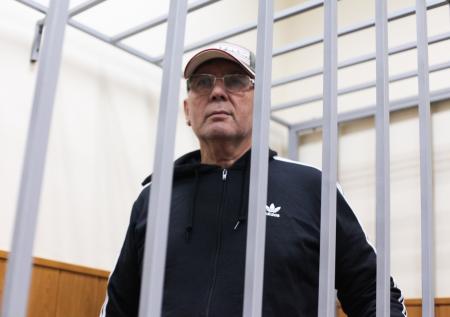Московский суд назначил арест адвокату Хасавову
