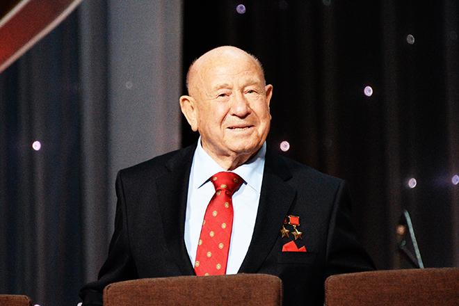 Алексей Леонов