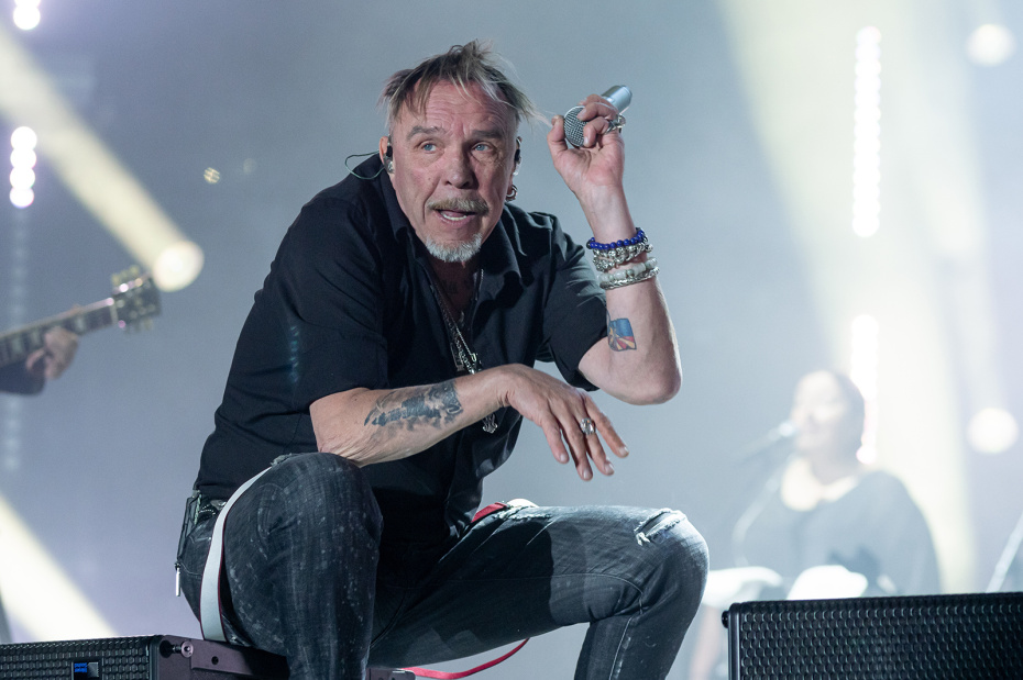 «Выступил бы для украинских раненых»: Сукачев об СВО, Путине, предателях РФ