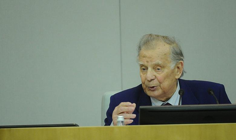 Жорес Алфёров