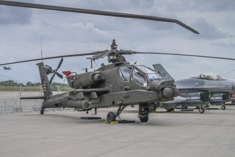 AH-64 Apache