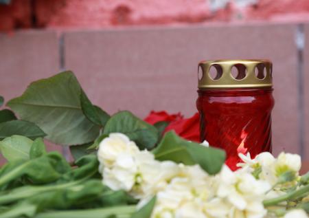 Сотни человек приехали на похороны братьев Эльджаркиевых