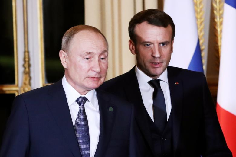 Владимир Путин и Эммануэль Макрон