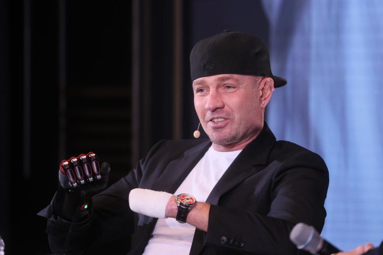 Роман Костомаров