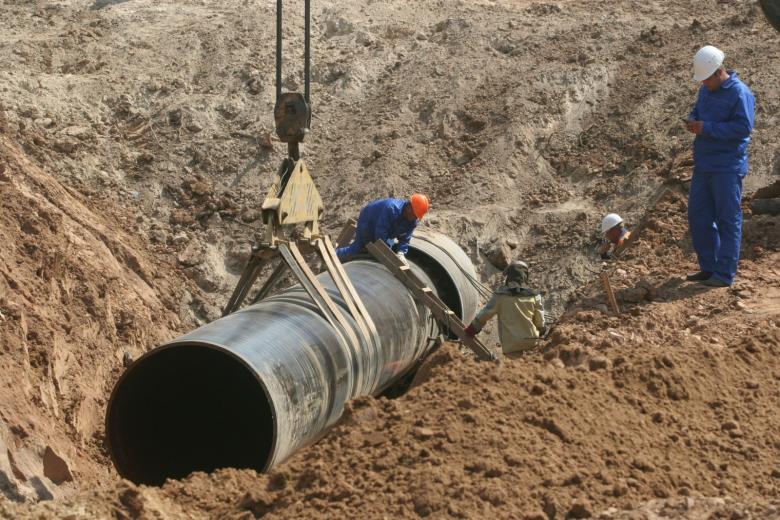 Строительство сухопутного участка газопровода