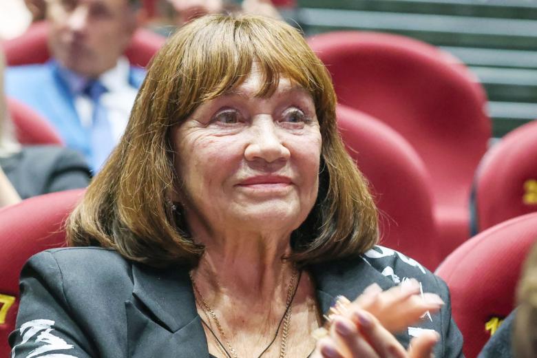 Лариса Лужина