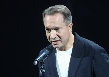 «Гоголь-центр», «Современник» и «Школа современной пьесы» сменили худруков