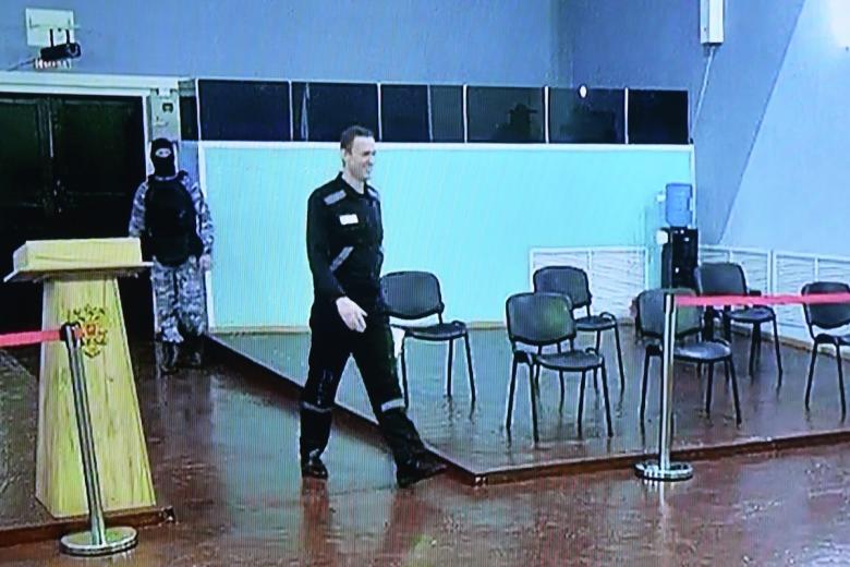 Алексей Навальный, отбывающий наказание в исправительной колонии