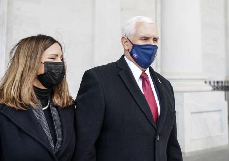 Бывший вице-президент США Пенс объявил о рождении внука