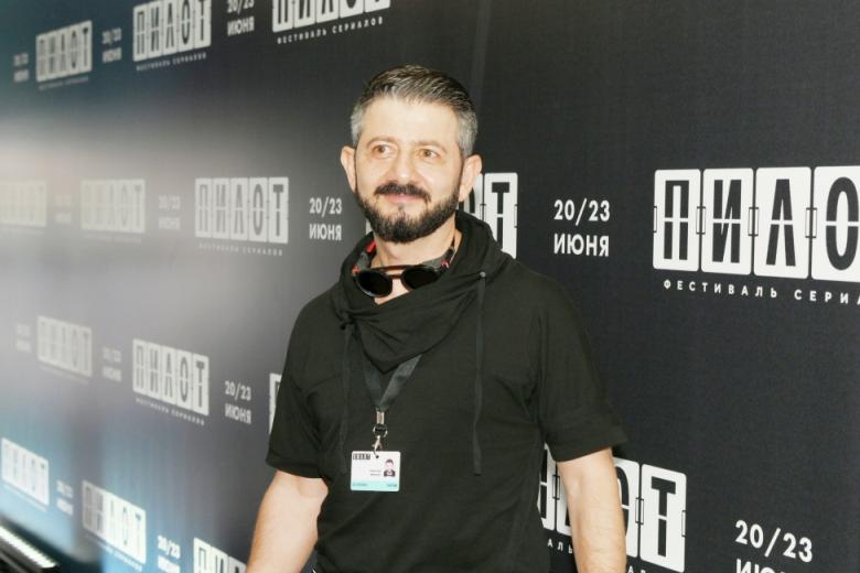 Михаил Галустян