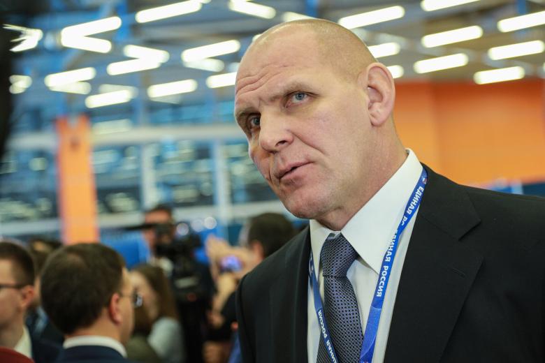 Александр Карелин