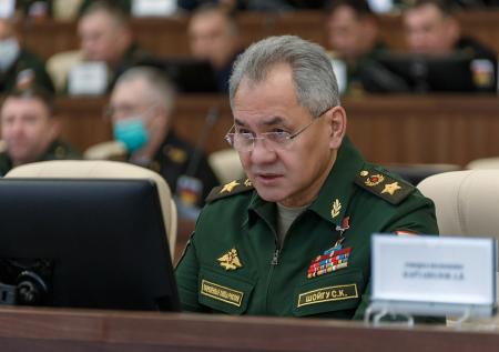 Шойгу обсудил с министром обороны Израиля ситуацию на Ближнем Востоке