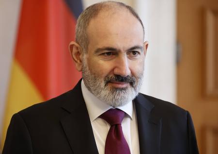 Пашинян назвал неактуальным герб Армении с Араратом