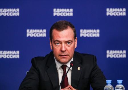 Медведев: ядерный щит РФ «успокаивает» сторонников третьей мировой войны