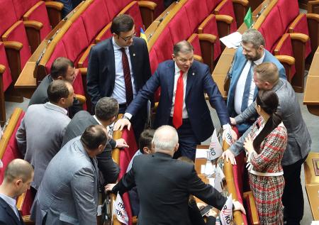 Эксперт прокомментировал потасовку Саакашвили и Ляшко