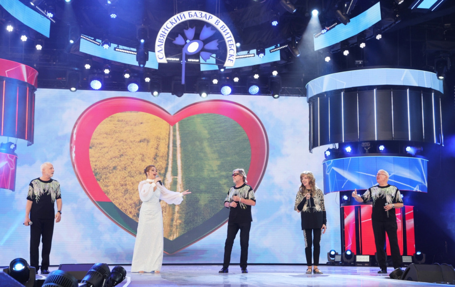 Виктория Алешко и ансамбль «Самоцветы» на гала-концерте «Союзное государство приглашает...»