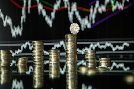 Экономические итоги года: рубль порадовал, инфляция разочаровала