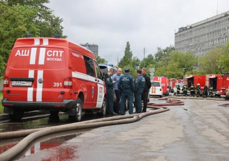 Алое зарево пожара под Новороссийском попало на видео