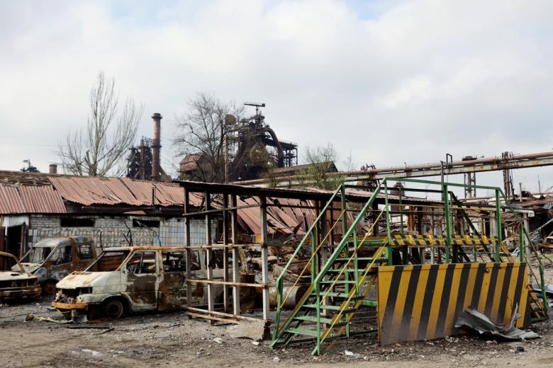 Территория Металлургического комбината имени Ильича в Мариуполе