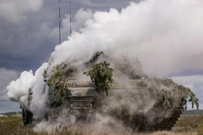 Танк Challenger 2