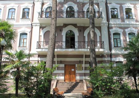 «Большая ошибка»: в ГД призвали власти Абхазии убрать фото Басаева из музея