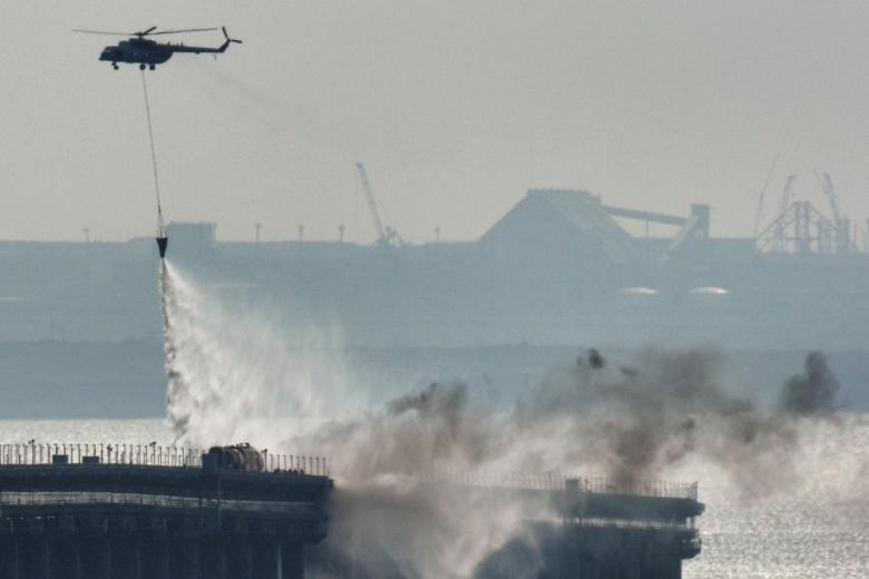 Пожар на Крымском мосту