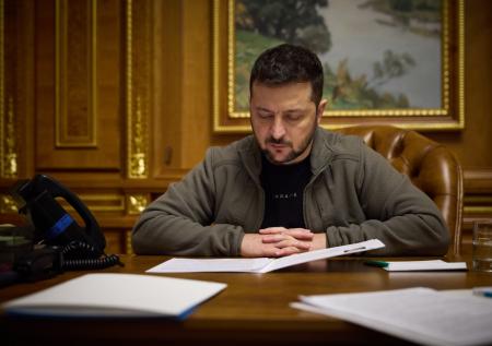 Зеленский поручил проверить слова мэра Одессы об отказе сносить памятники
