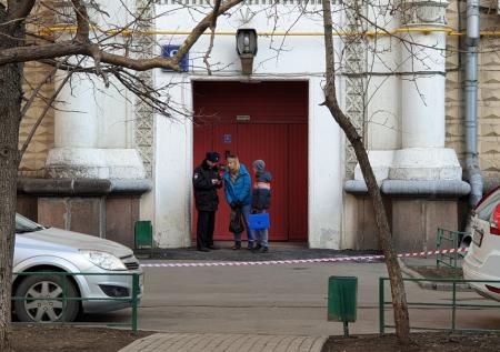 Знакомые зарезавшего свою семью москвича не верят в случившееся
