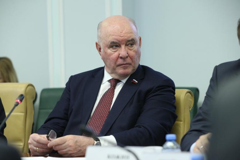 Григорий Карасин