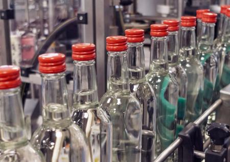 В России могут вернуть внеплановые проверки производителей алкоголя