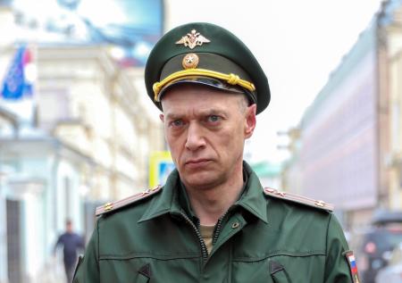 Подполковник Шоломов спас бойца из горящей БМП, несмотря на ранение