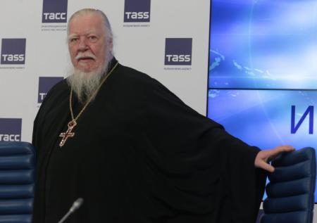 Протоиерей РПЦ отказался извиняться за слова о «жёнах-проститутках»