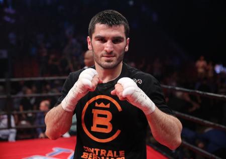 Бетербиев считает, что UFC боится выставлять Нурмагомедова против Сен-Пьера