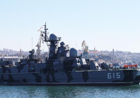 Корабли ТОФ атаковали цель «Москитами»