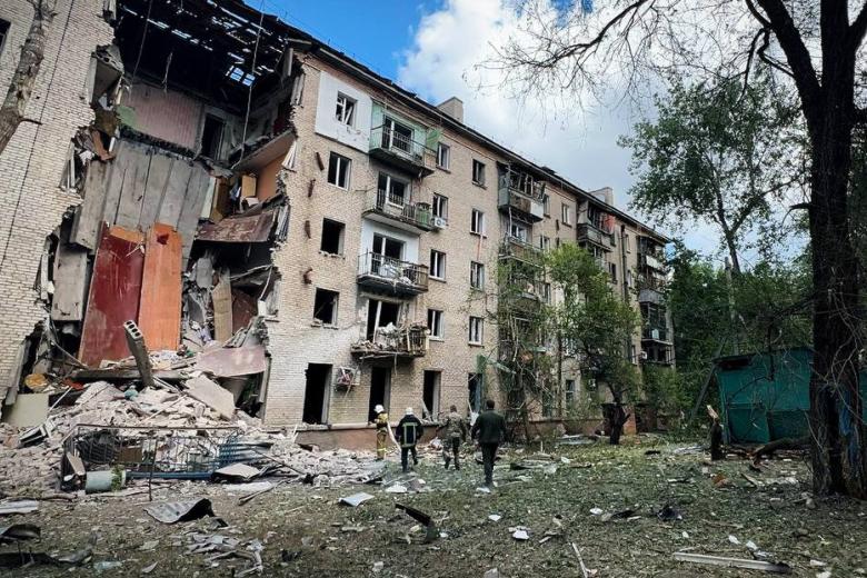 Последствия обстрела Луганска