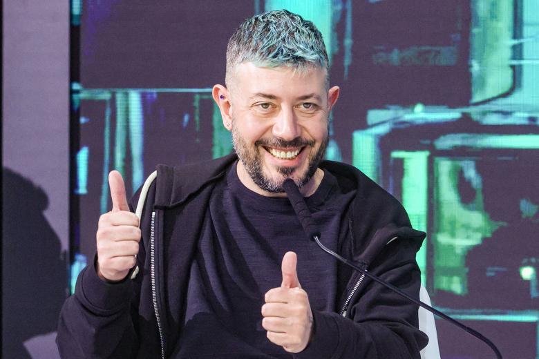 Артемий Лебедев