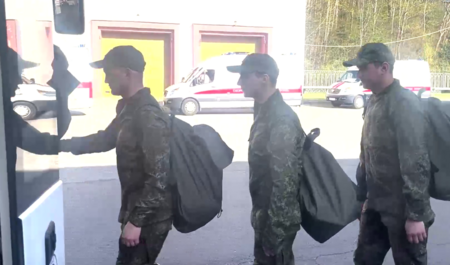 Четырех тюменцев освободили из украинского плена