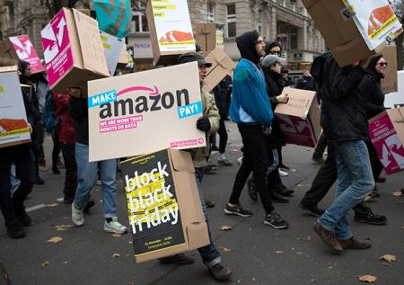 Сотрудники Amazon взбунтовались против «чёрной пятницы»