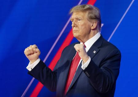 Трамп пообещал сделать свое правление золотой эпохой в истории США