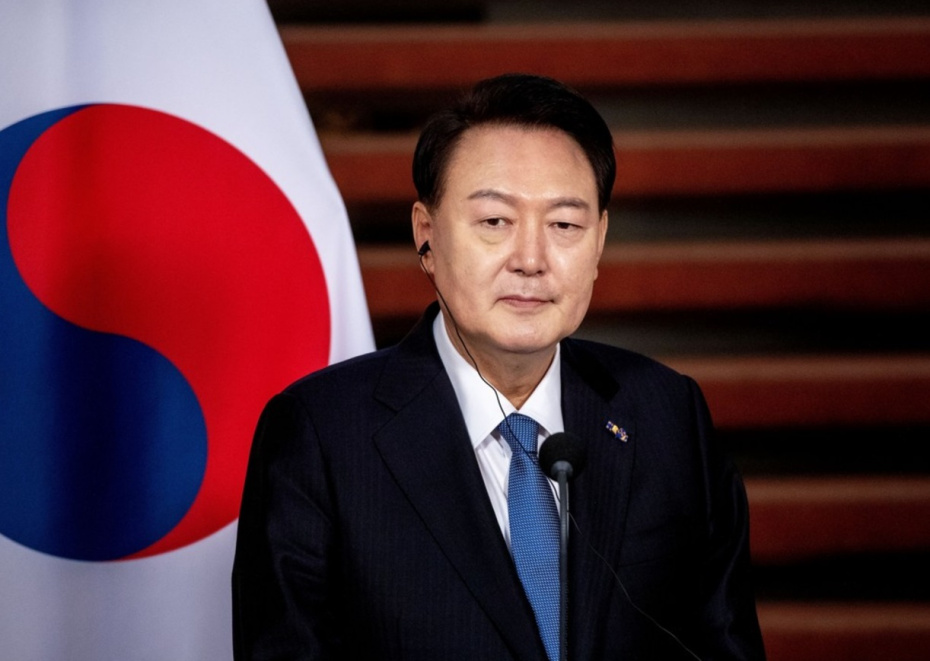 Правительство Южной Кореи приняло решение по поводу военного положения