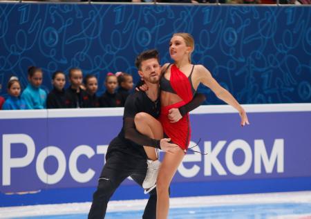 Фигуристы Степанова и Букин стали двукратными чемпионами России